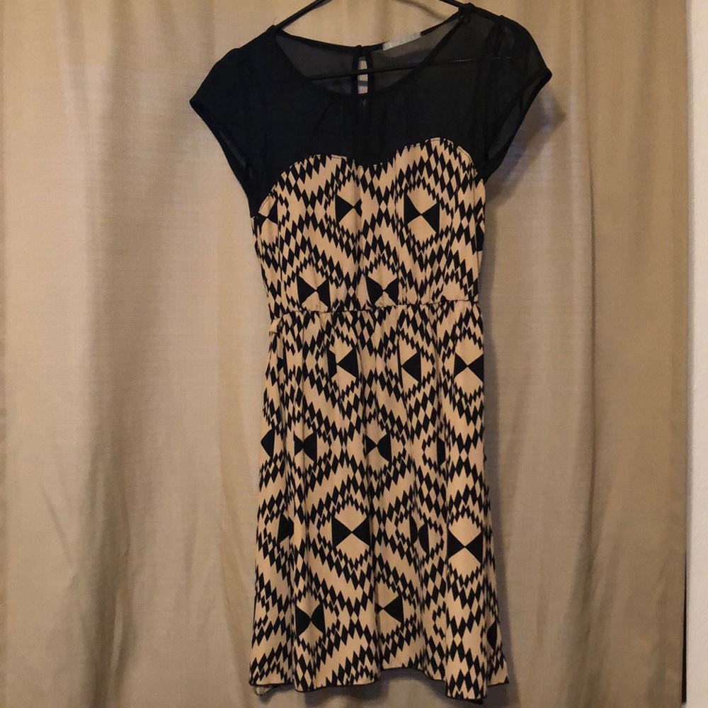 Diamond and triangle printed dress